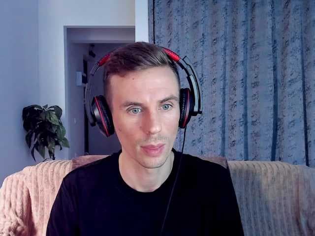 Kevin779977 live cam