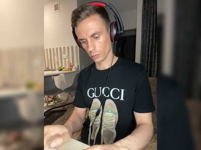 Kevin779977 live cam