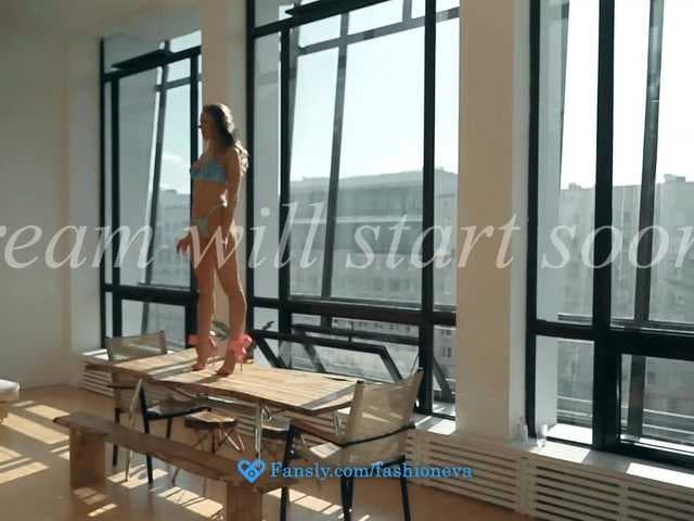 EvaFashionista live cam