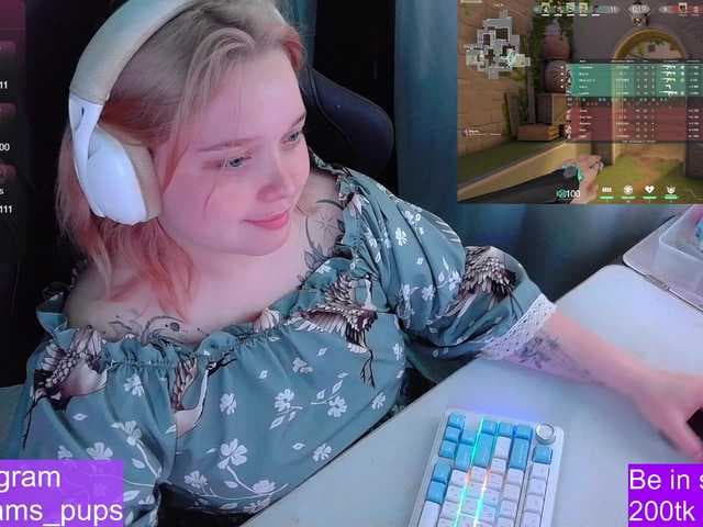 AlinaAdams live cam