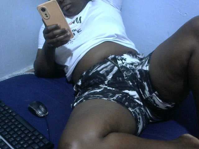 Prettybaby4 live cam