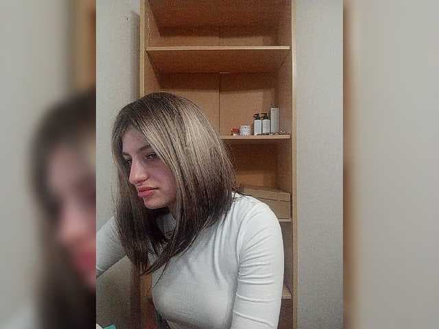 Rshsujdensay live cam