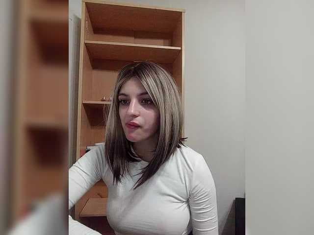 Rshsujdensay live cam