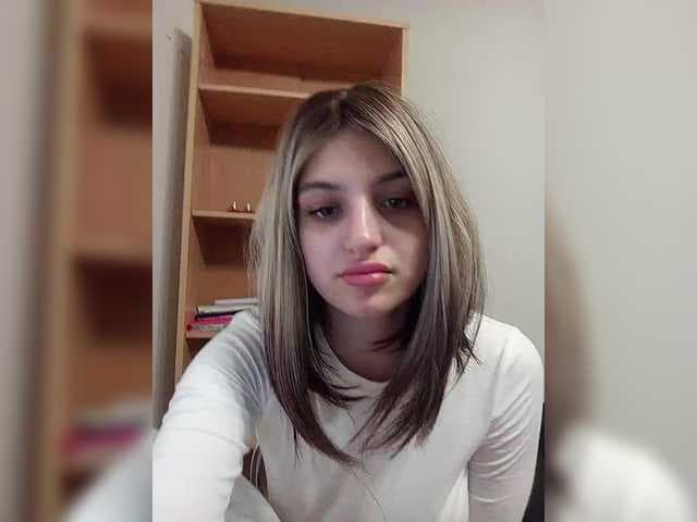 Rshsujdensay live cam