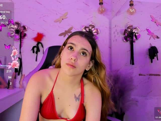 Natasha-Adams live cam