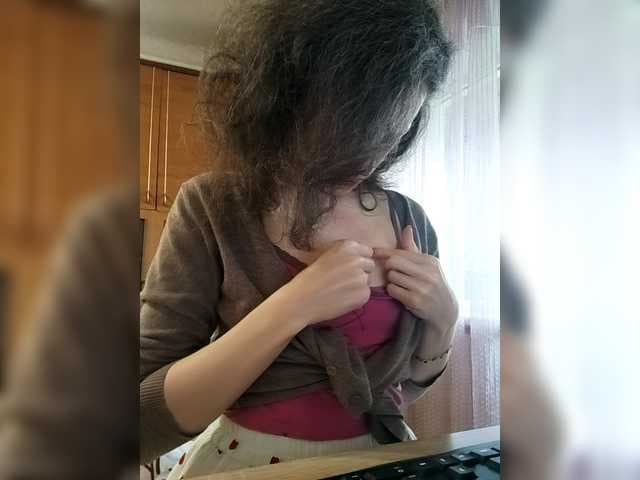 Viviennn live cam