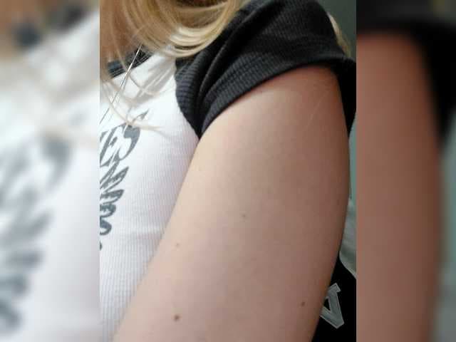 _LittleSammy live cam on BongaCams
