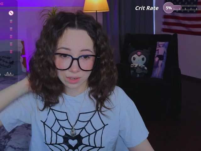 Trixiie live cam
