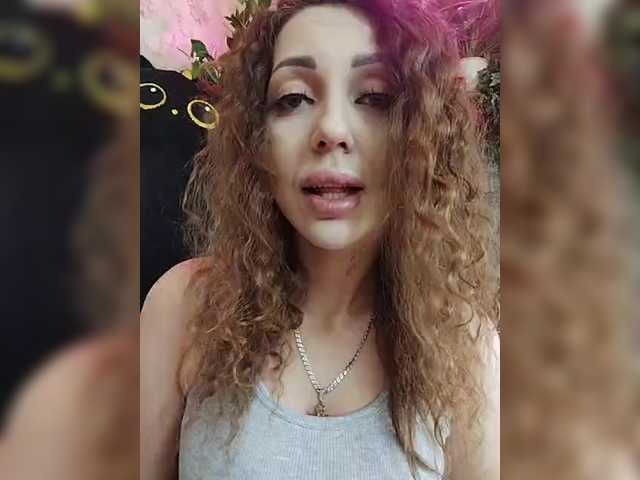SexyKitty75-1 live cam