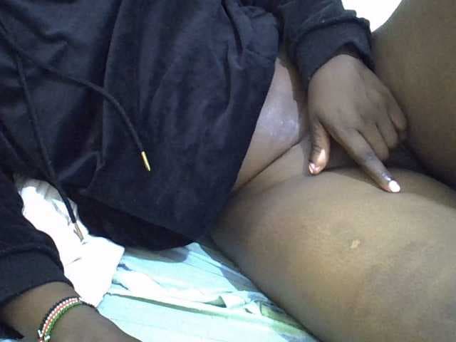 Cuttey30 live cam