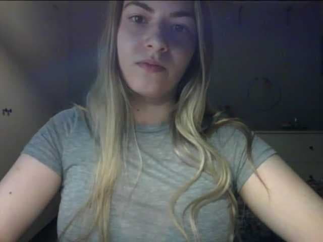 RosieJune live cam