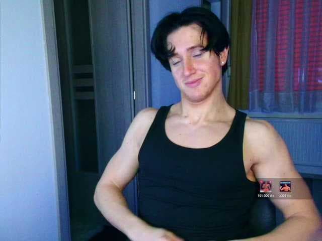 ChristianLevine live cam