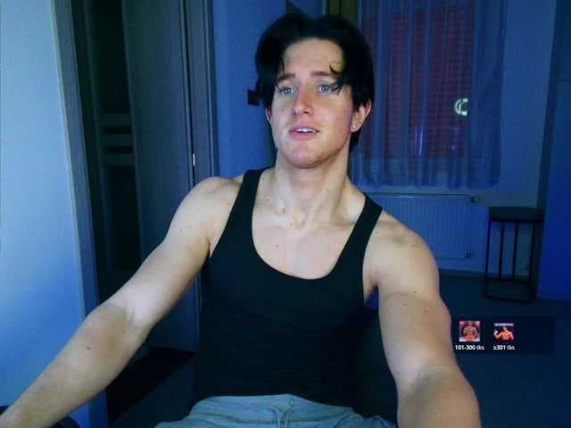 ChristianLevine live cam