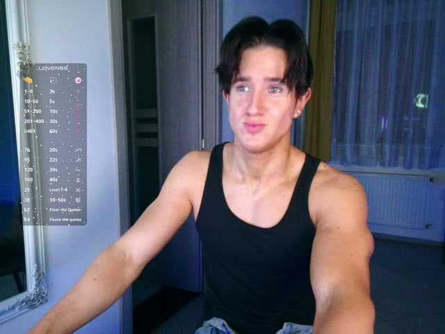 ChristianLevine live cam