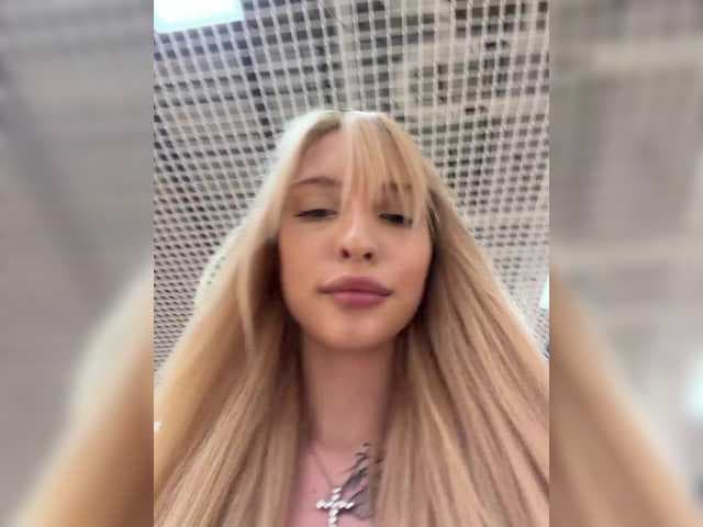 Cristi-Candy live cam