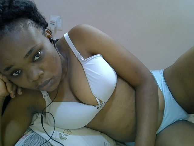Ebonybootygirl live cam