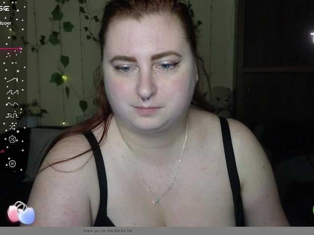 Aliciaredluv live cam
