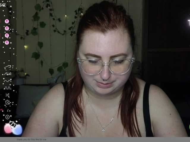 Aliciaredluv live cam