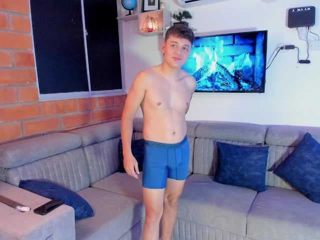 AFTER_DIAZ live cam