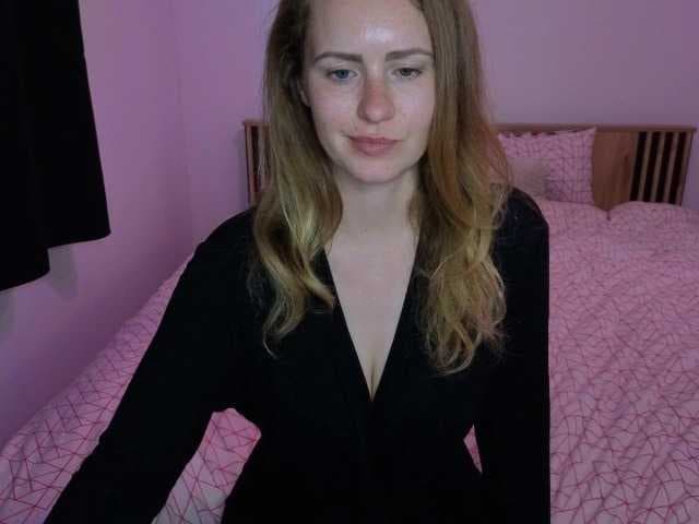 LyraAngelic live cam