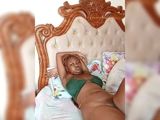 Bustychichi live cam