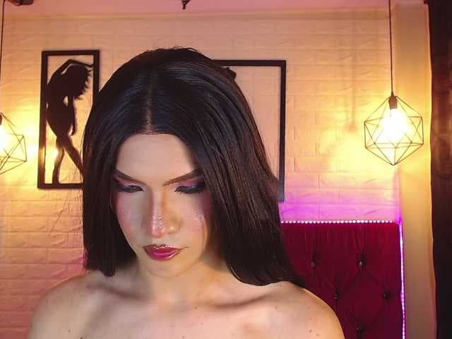 agatharodriguez live cam