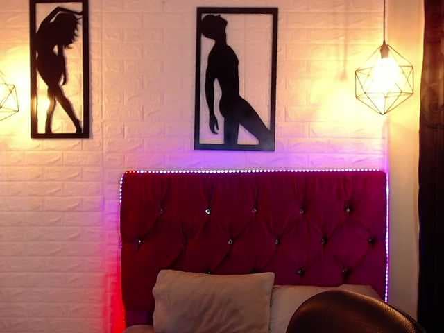 agatharodriguez live cam