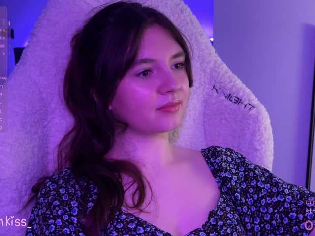 kisankiss live cam