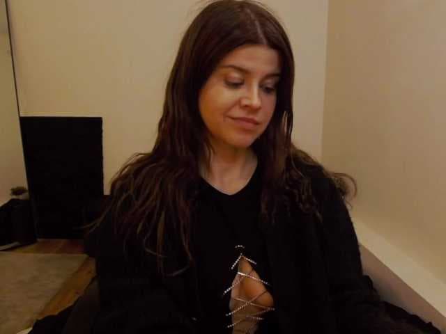 AryaJoliee live cam