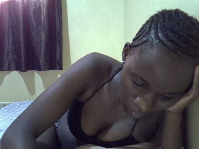 sexxy-maya1 live cam