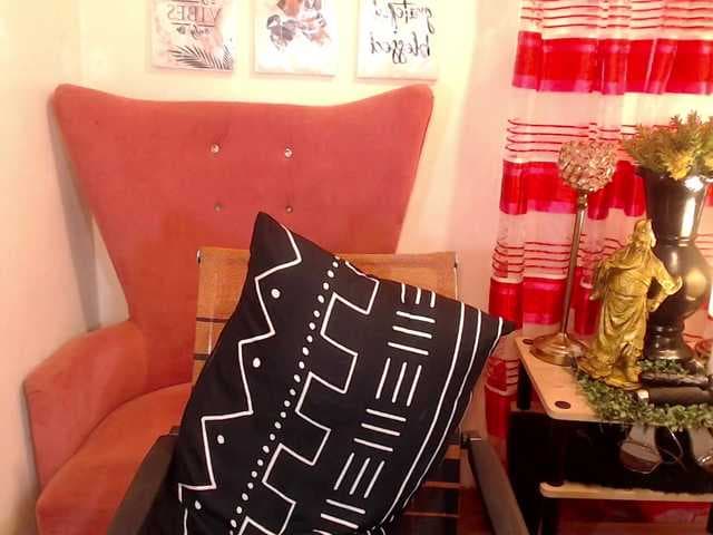 CuteyCumShasha live cam