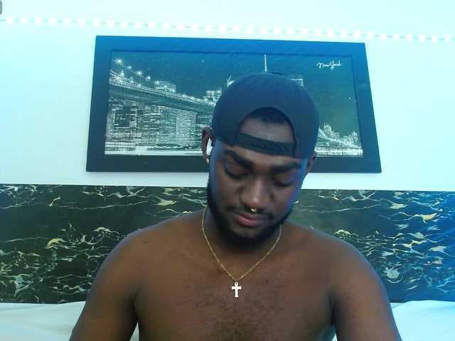 BlackStalliion69 live cam