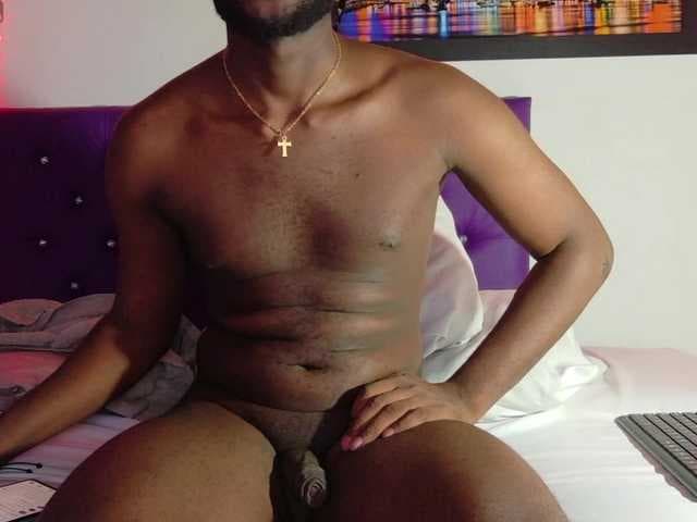 BlackStalliion69 live cam