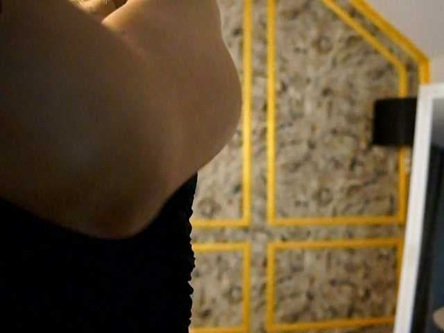 LustfulSinners live cam