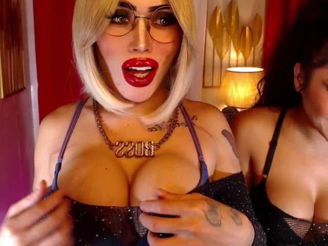 PowerPupCouple live cam