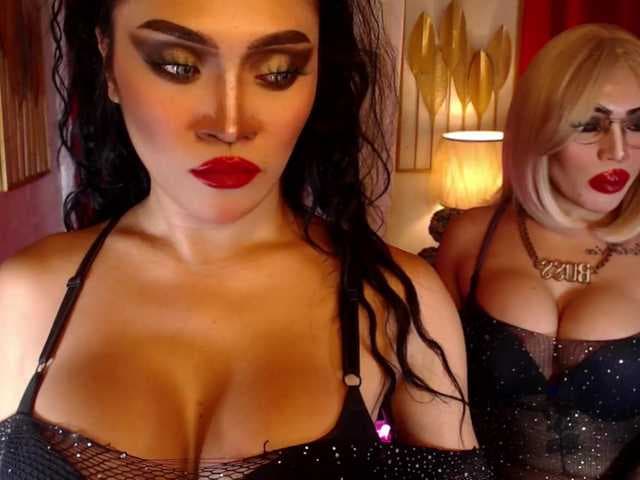 PowerPupCouple live cam