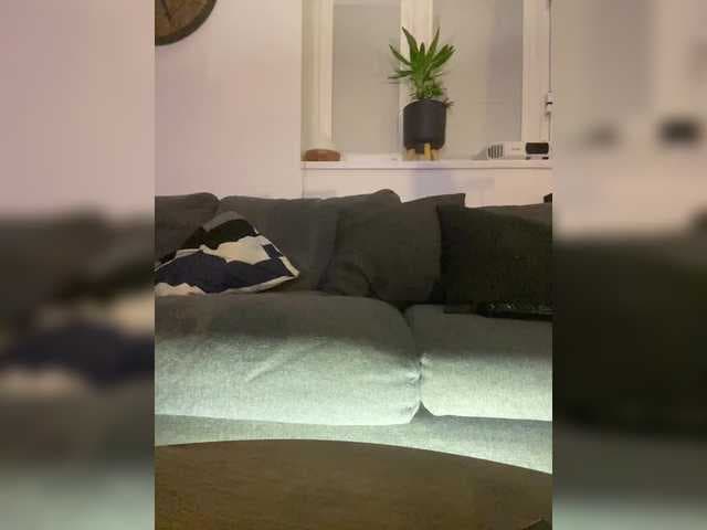 CloudyMuscleBeefy live cam