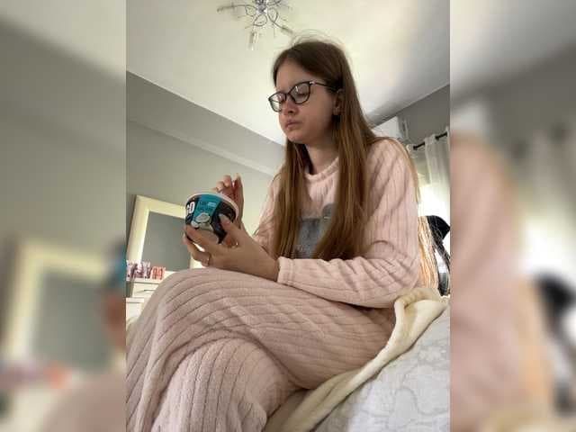 Luxxu live cam