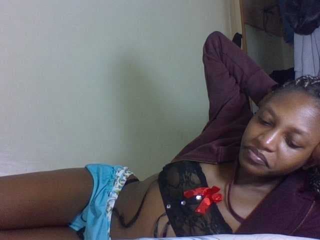 Vinsishly11 live cam