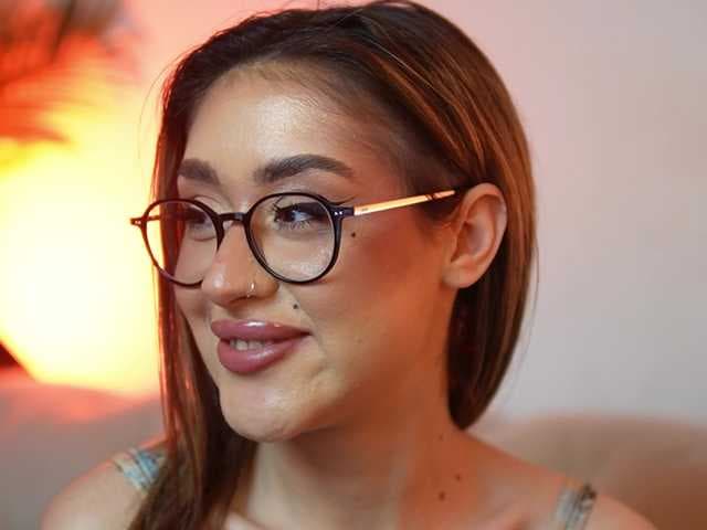 AileenKiss live cam