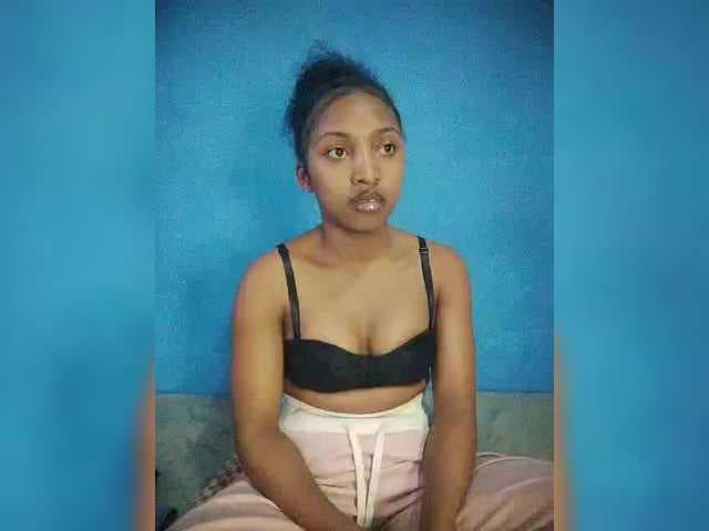 Annais19 live cam