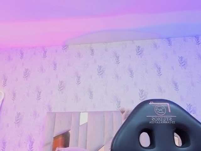 MARIANNA-TAY live cam