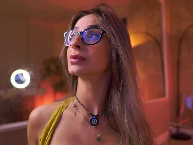 MaddieBryggs live cam