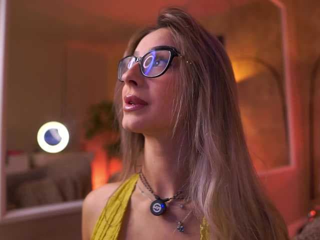 MaddieBryggs live cam