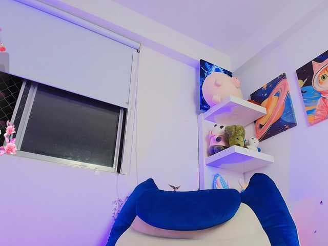 ToriValentine live cam