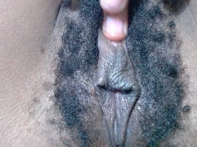 Skinybitchx live cam