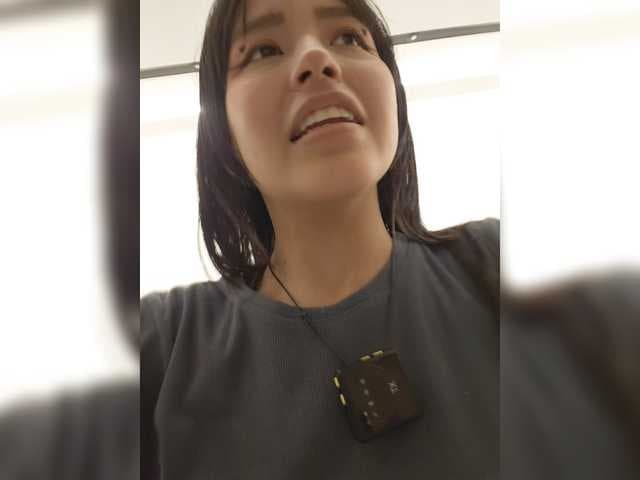 AmyJoness1 live cam