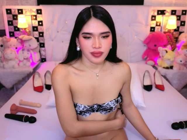 Fantasia_Blooms live cam