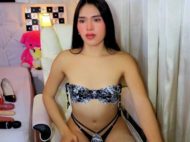 Fantasia_Blooms live cam