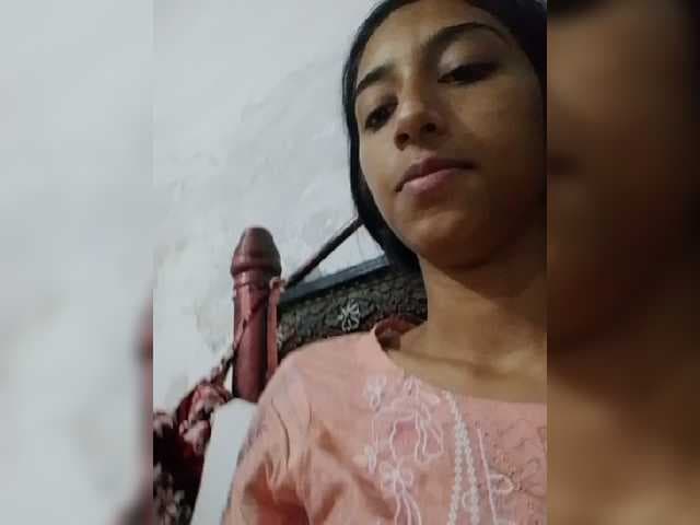 AlinaPopy live cam